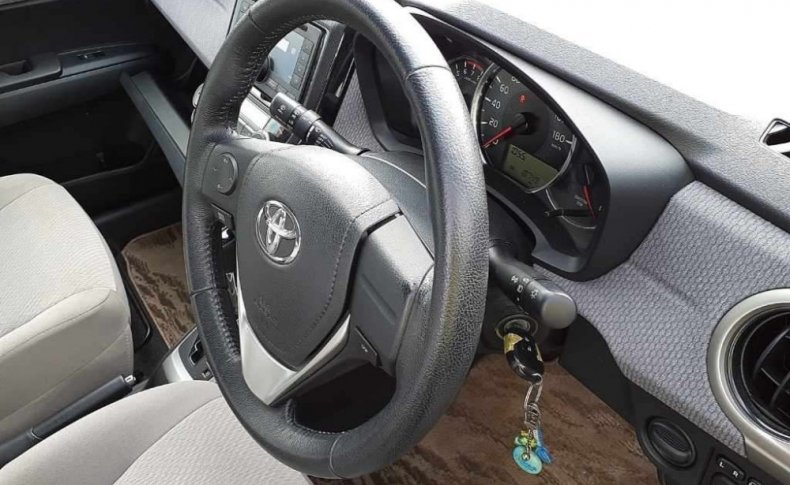 TOYOTA COROLLA AXIO 1.3X G Edition 2013