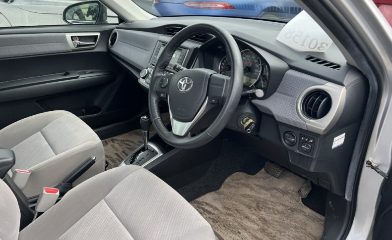 TOYOTA COROLLA AXIO 1.3X G Edition 2013