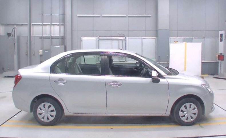 TOYOTA COROLLA AXIO 1.3X G Edition 2013