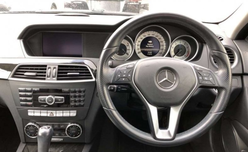 MERCEDES BENZ C-CLASS C 180 2013