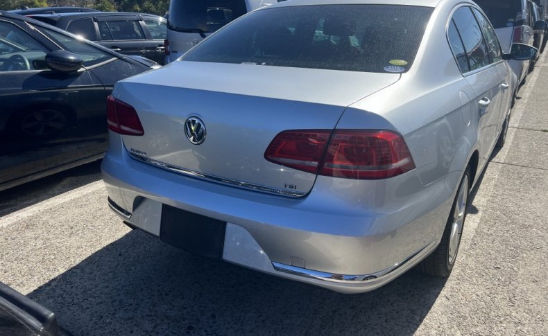 VOLKSWAGEN PASSAT TSI Highline 2011