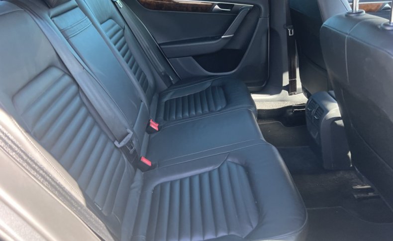 VOLKSWAGEN PASSAT TSI Highline 2011