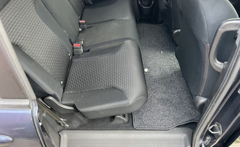 HONDA FREED SPIKE G Just Selection 2011
