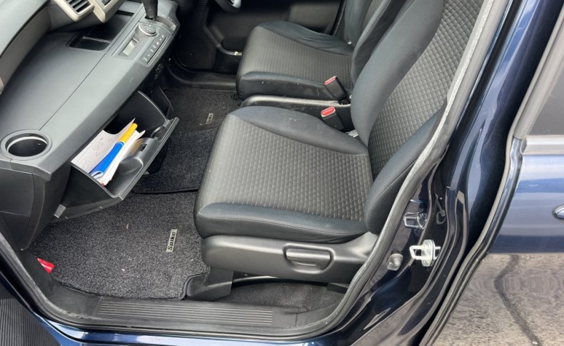 HONDA FREED SPIKE G Just Selection 2011