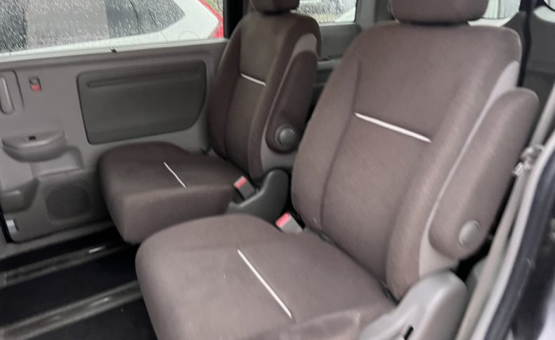 HONDA STEPWGN 4WD G 7seats 2015
