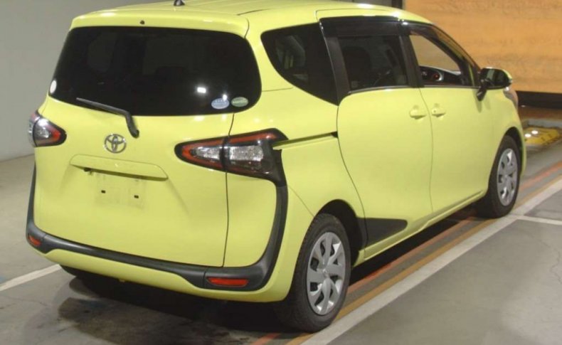 TOYOTA SIENTA X 2015