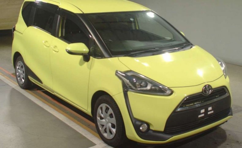 TOYOTA SIENTA X 2015