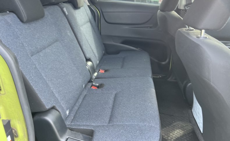TOYOTA SIENTA X 2015