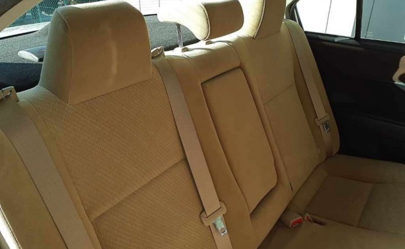 TOYOTA COROLLA AXIO 1.3X G Edition 2012