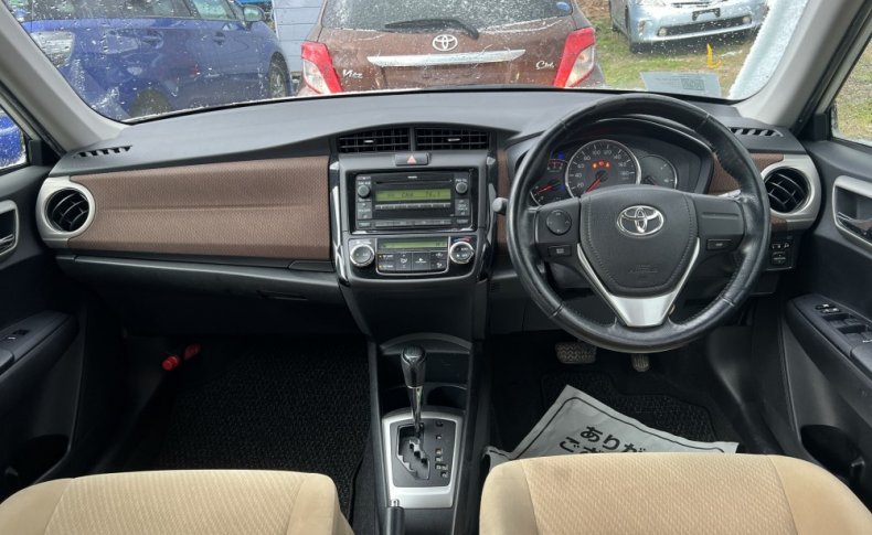 TOYOTA COROLLA AXIO 1.3X G Edition 2012