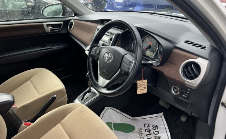 TOYOTA COROLLA AXIO 1.3X G Edition 2012