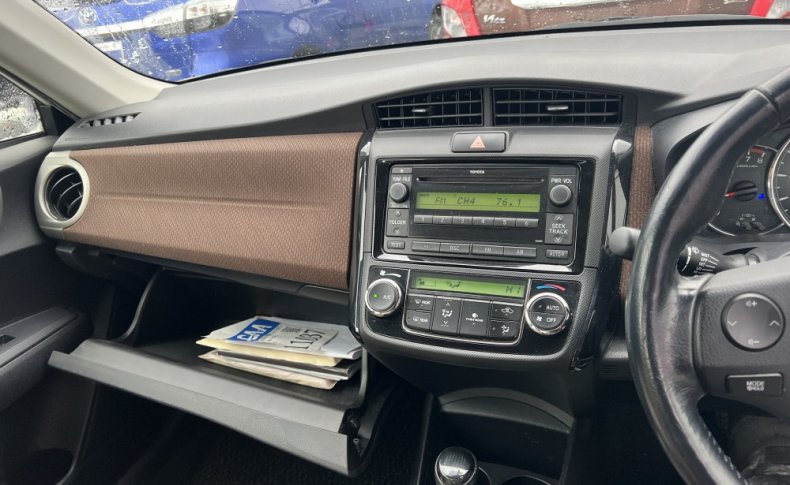 TOYOTA COROLLA AXIO 1.3X G Edition 2012