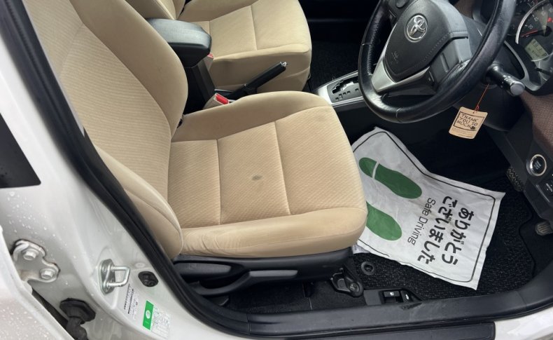 TOYOTA COROLLA AXIO 1.3X G Edition 2012