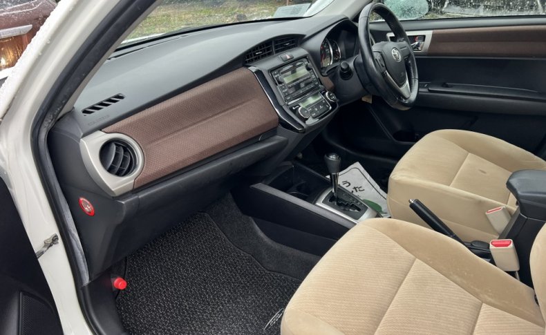 TOYOTA COROLLA AXIO 1.3X G Edition 2012
