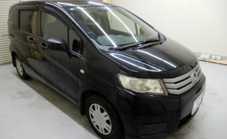HONDA FREED SPIKE G Just Selection 2010