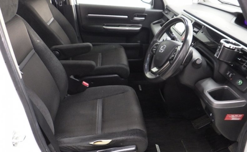 HONDA STEPWGN Honda Sensing 7seats 2018