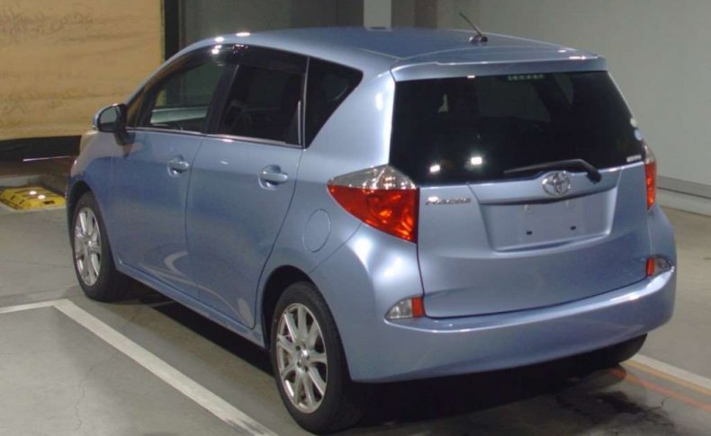 TOYOTA RACTIS X 2011
