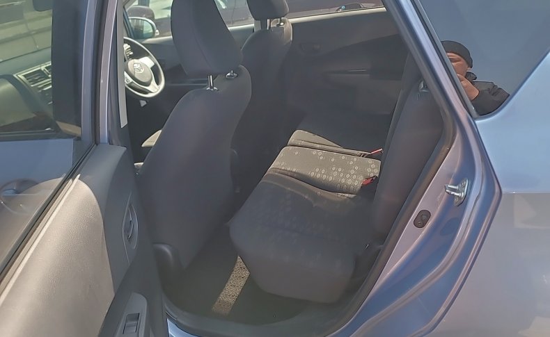 TOYOTA RACTIS X 2011