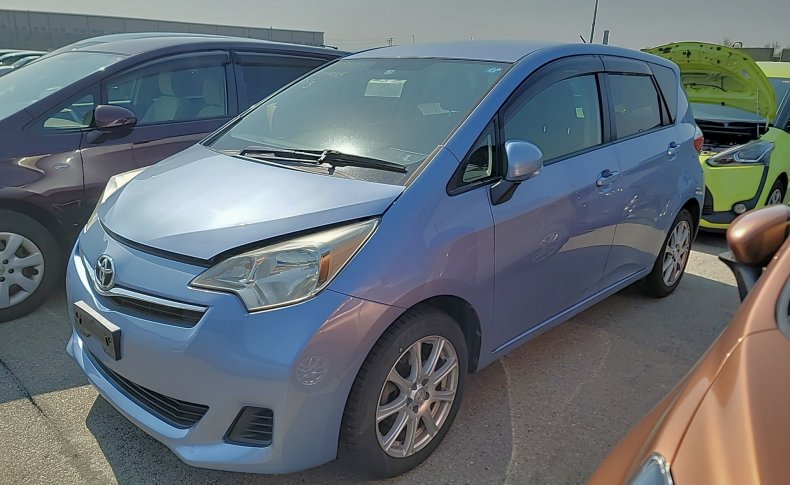 TOYOTA RACTIS X 2011