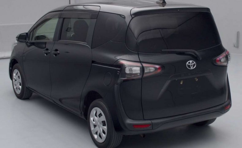 TOYOTA SIENTA G 4WD 2015