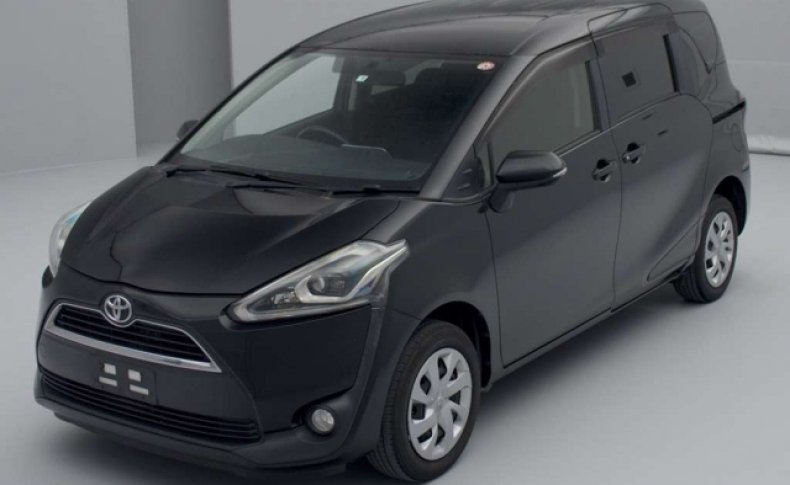 TOYOTA SIENTA G 4WD 2015