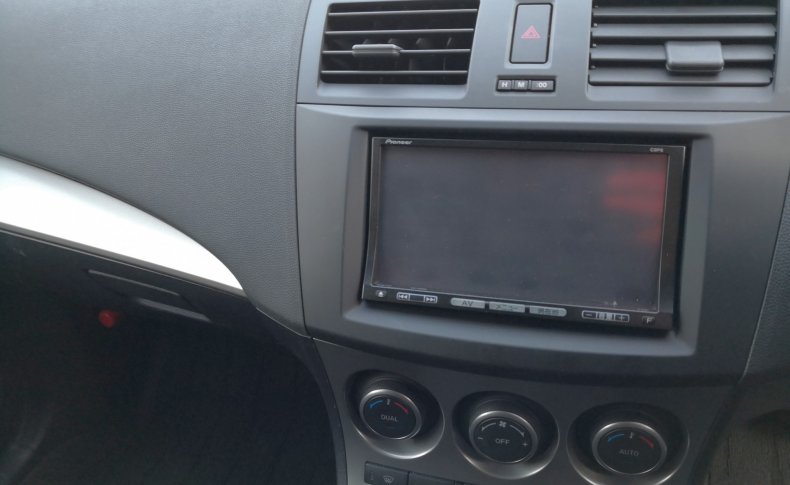 MAZDA AXELA 15C 2011