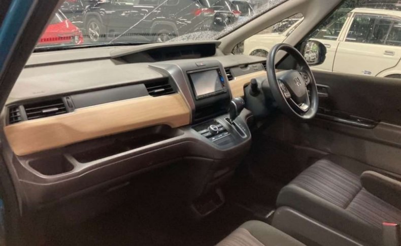 HONDA FREED G 2016
