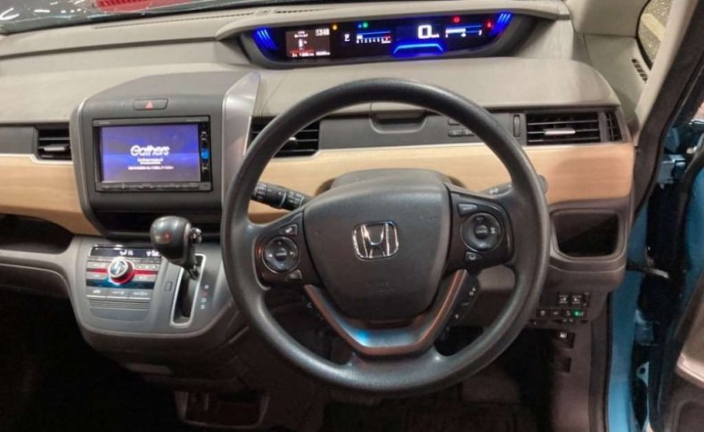 HONDA FREED G 2016