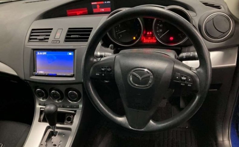 MAZDA AXELA 15C 2011