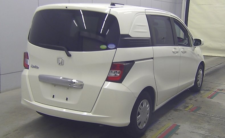 HONDA FREED SPIKE G Just Selection 2011