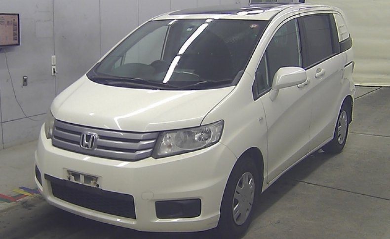 HONDA FREED SPIKE G Just Selection 2011