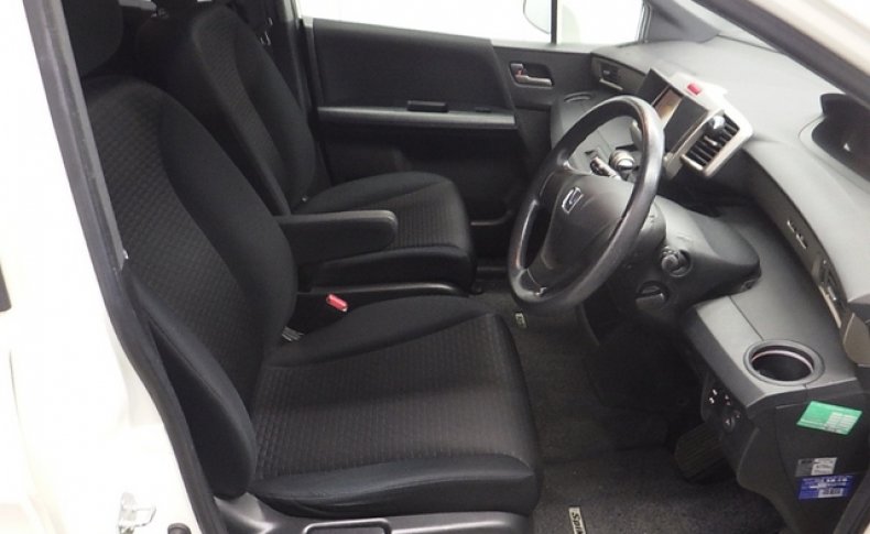 HONDA FREED SPIKE G Just Selection 2011