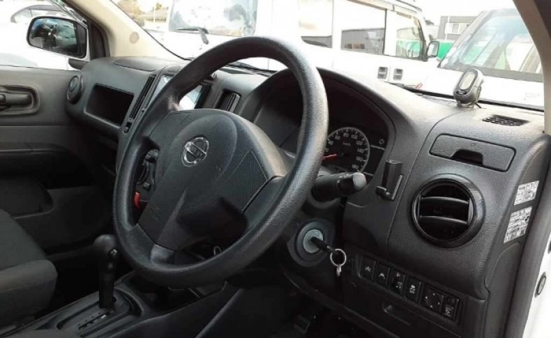 NISSAN AD VE 2019