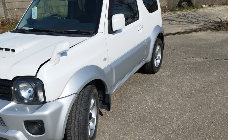 SUZUKI JIMNY SIERRA BASE GRADE 4WD 2012