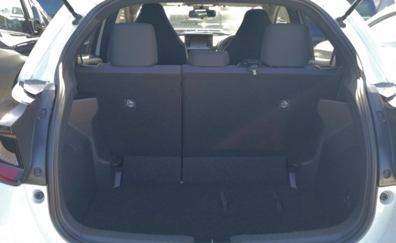 TOYOTA YARIS X 2020