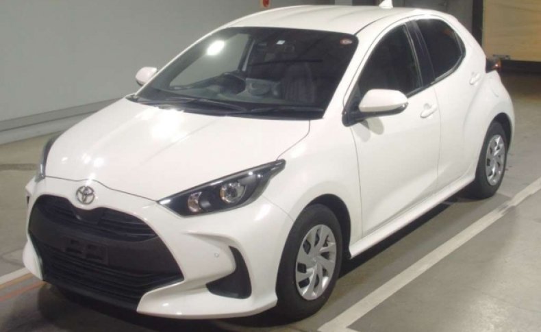 TOYOTA YARIS X 2020