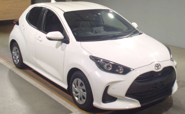 TOYOTA YARIS X 2020