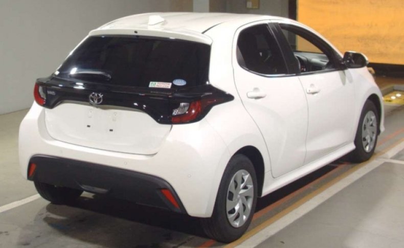TOYOTA YARIS X 2020