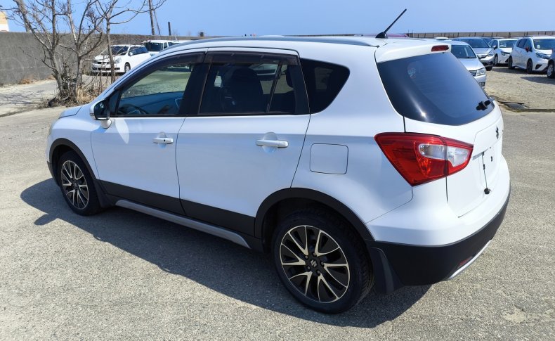 SUZUKI SX-4 S-Cross Screen To 2016