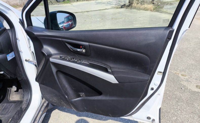 SUZUKI SX-4 S-Cross Screen To 2016