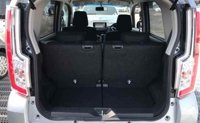 DAIHATSU MOVE Custom X SA 2014