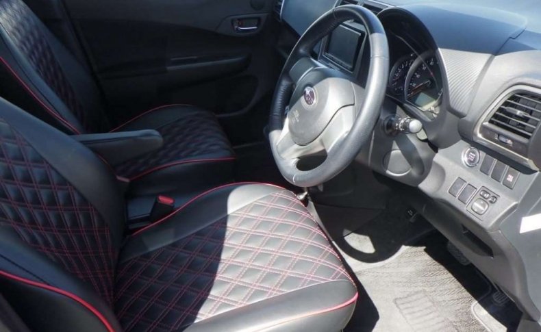 SUBARU TREZIA 1.3i-S 2011
