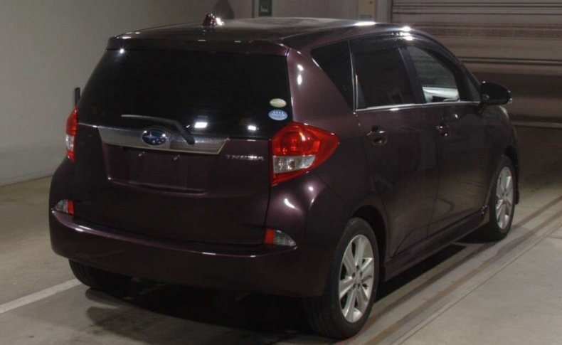 SUBARU TREZIA 1.3i-S 2011