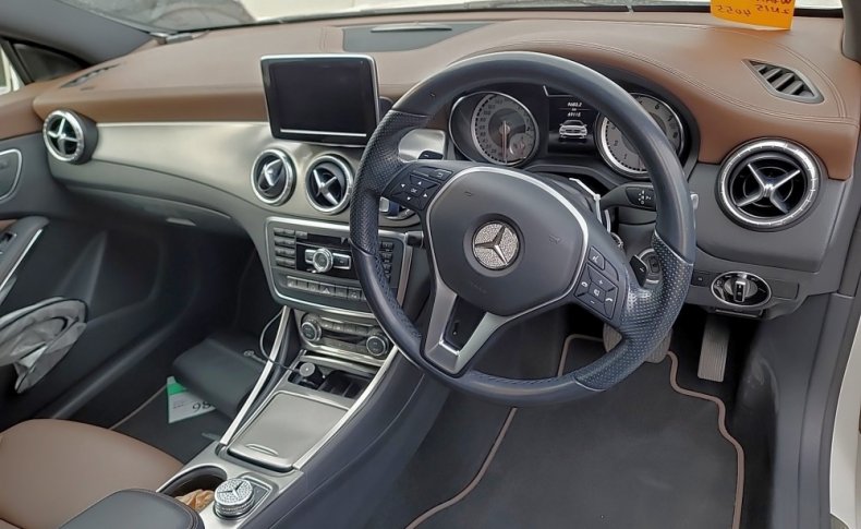 MERCEDES BENZ CLA CLA180 2014