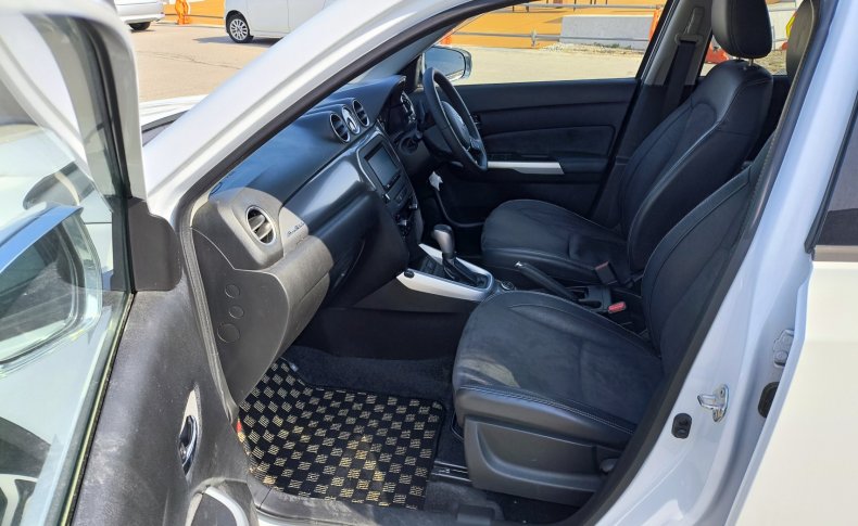 SUZUKI ESCUDO 4WD 2016