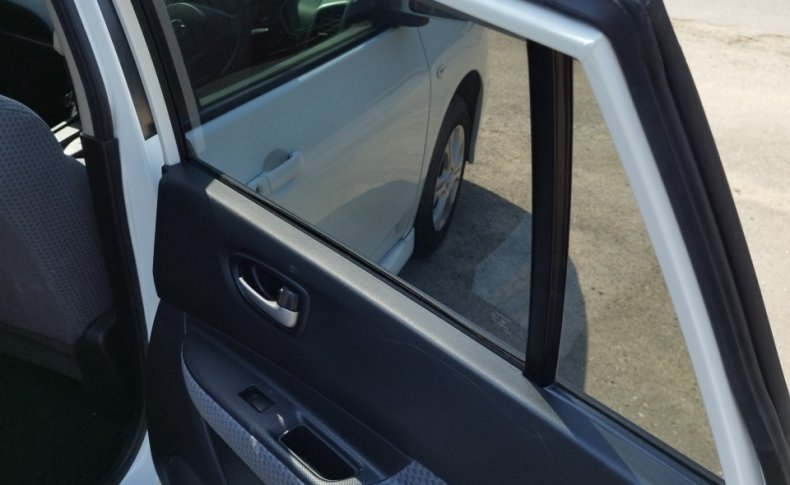 NISSAN WINGROAD 15S 2012