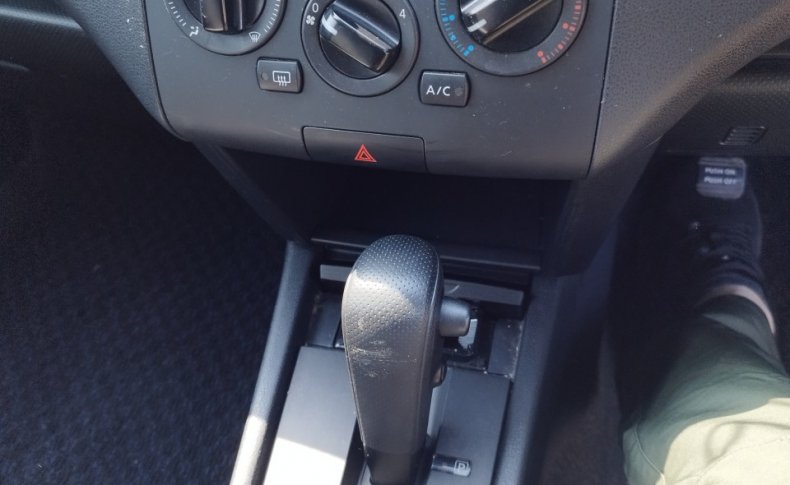 NISSAN WINGROAD 15S 2012