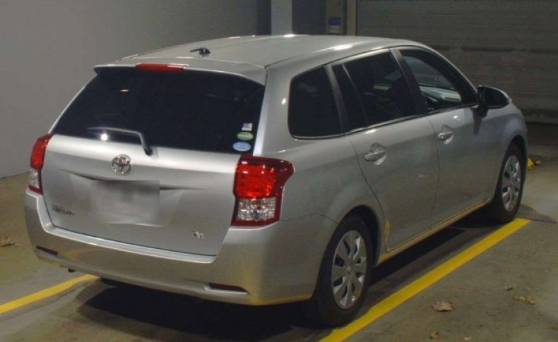 TOYOTA COROLLA FIELDER 1.5G 2014