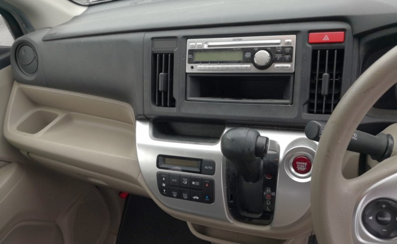 HONDA N-WGN G 2013