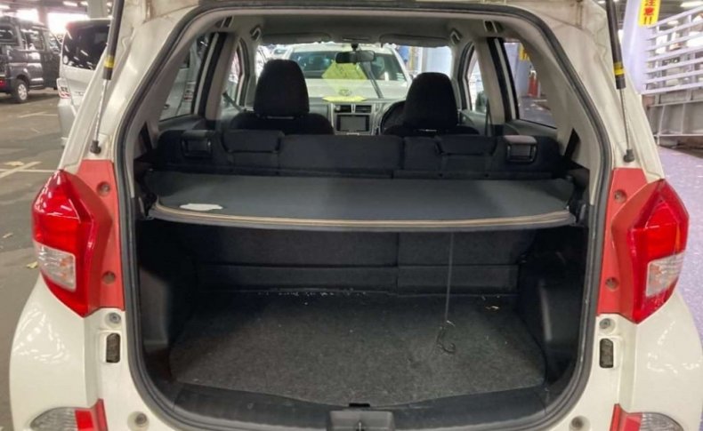 SUBARU TREZIA 1.5i-S 4WD 2011